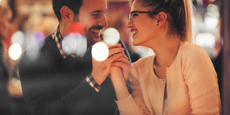 Meilensteine in der Partnerschaft: Vom Kennenlernen bis zur Familie