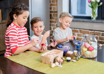 Osterdeko-Trends 2025: So schmücken Sie Ihr Zuhause stilvoll – Gemeinsam mit Kindern kreativ werden