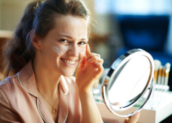 Getönte Tagespflege mit Zusatznutzen: Was moderne BB Creams wirklich können